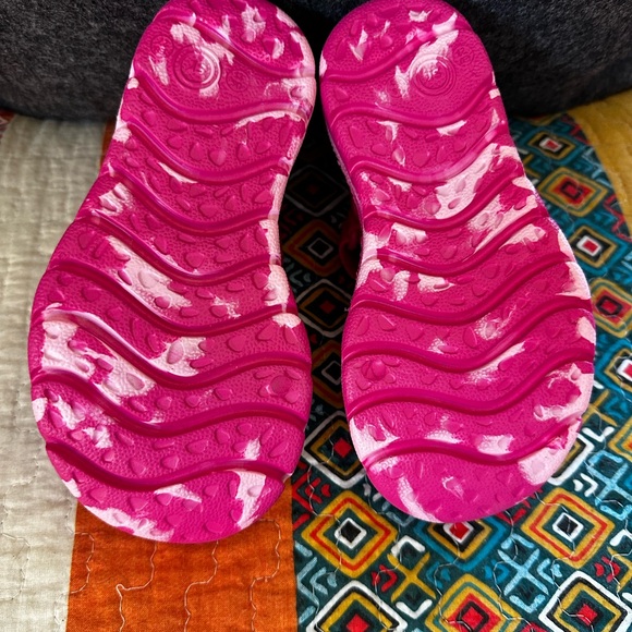 Brand New - Stride Rite Slip On Sandals - Picture 3 of 3